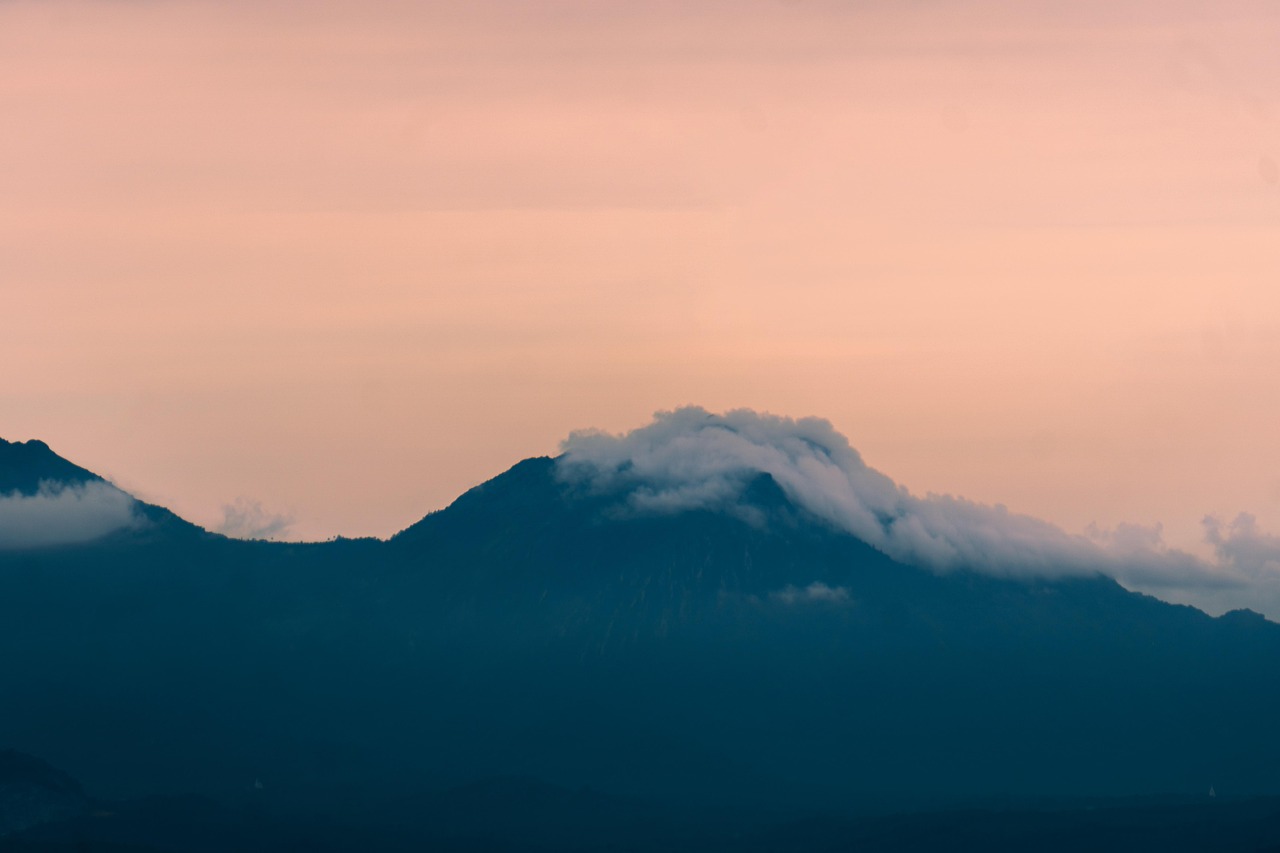解读在线DDOS攻击IP- 黑色帆布鞋购买平台有哪些